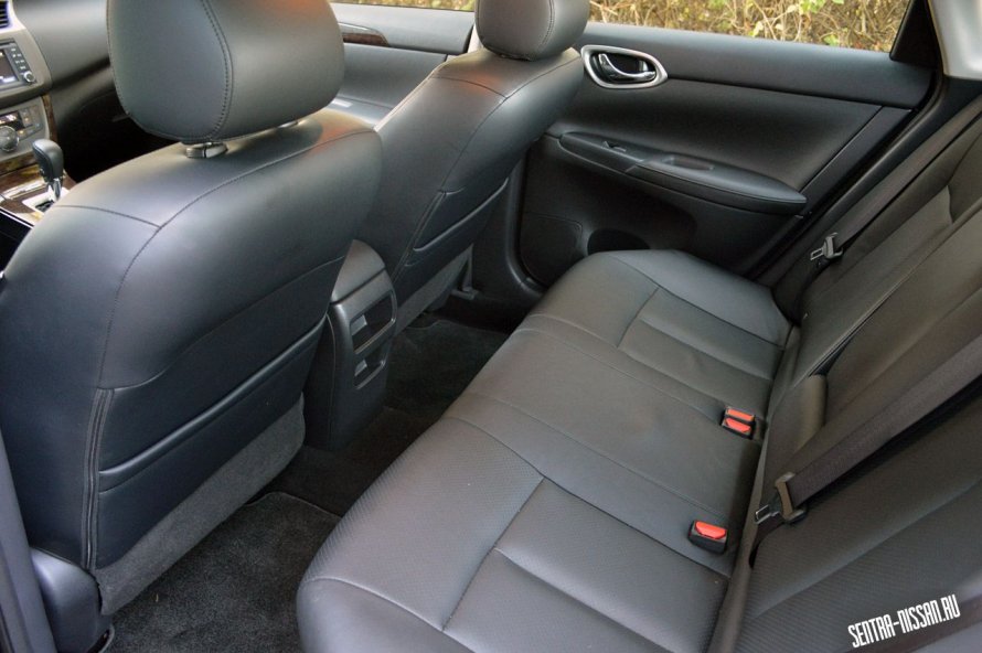 Nissan Sentra b17 салон