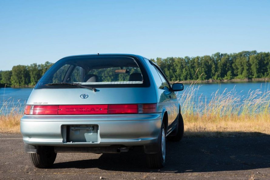 Toyota Corolla 2