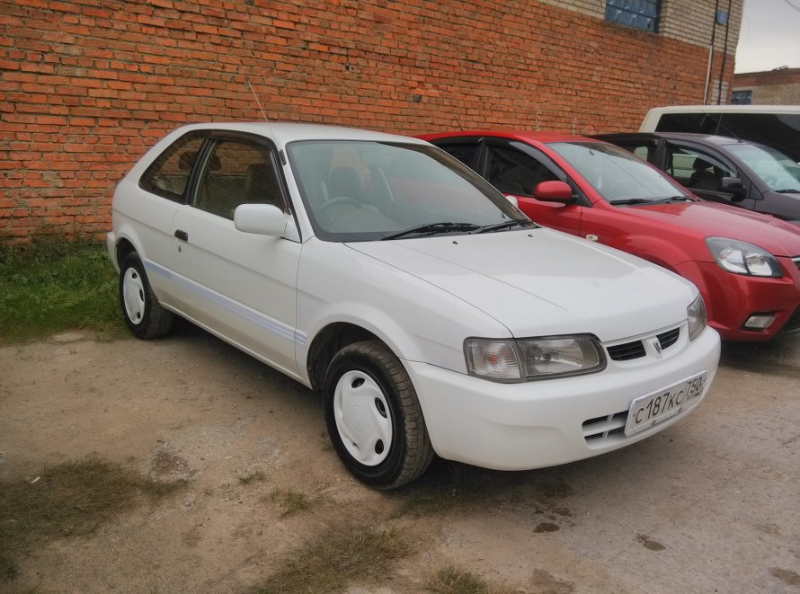Toyota Corolla 2 1999