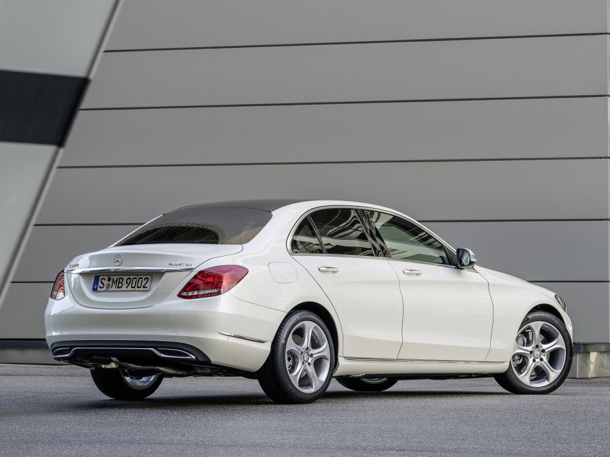 Mercedes c180 черный