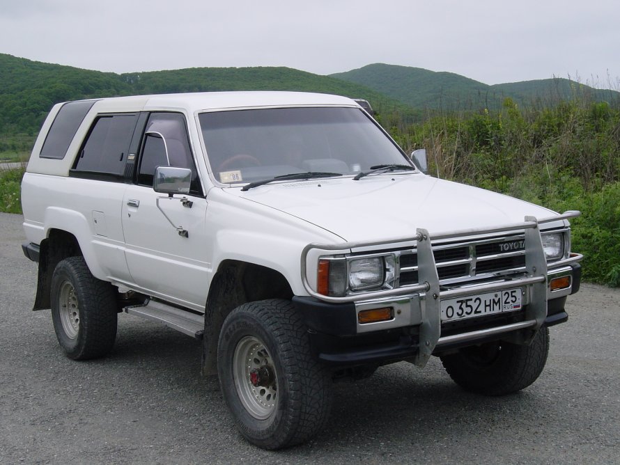 Toyota Hilux Surf 1988