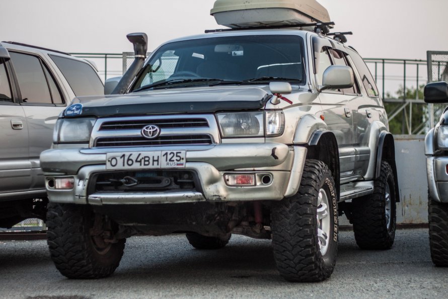 Hilux Surf 185