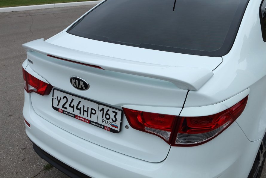 Kia Rio 3 спойлер