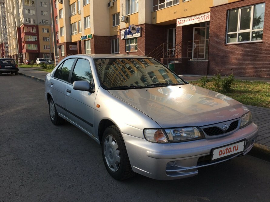 Nissan Almera 3