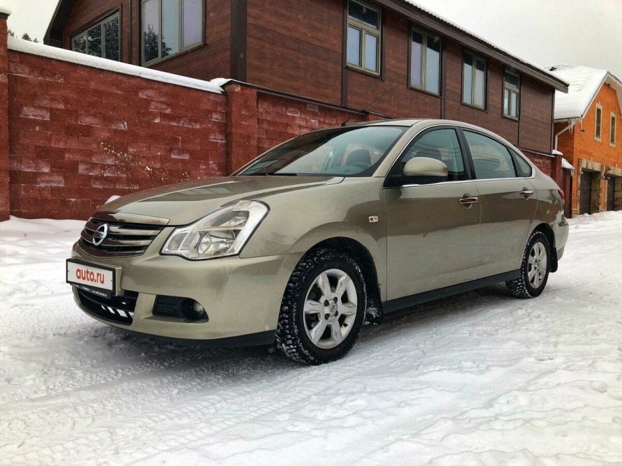 Ниссан Альмера 2014 белая