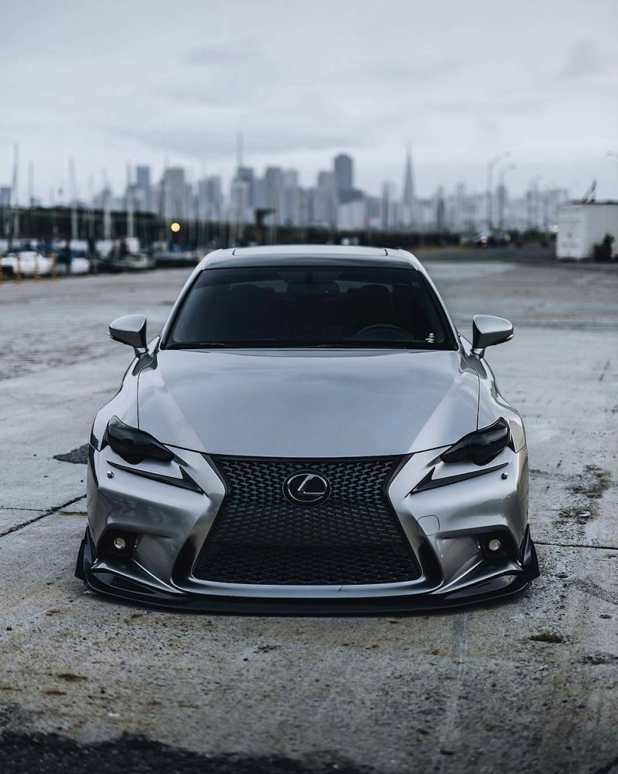 Lexus is 250 f Sport 2014
