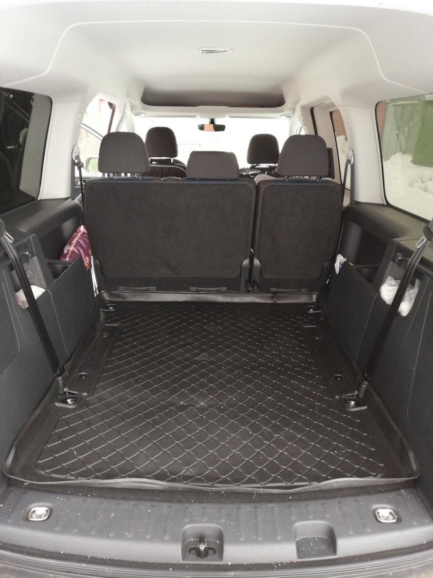 VW Caddy Maxi багажник