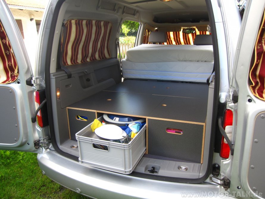 Обшивки салона Volkswagen Caddy 2006