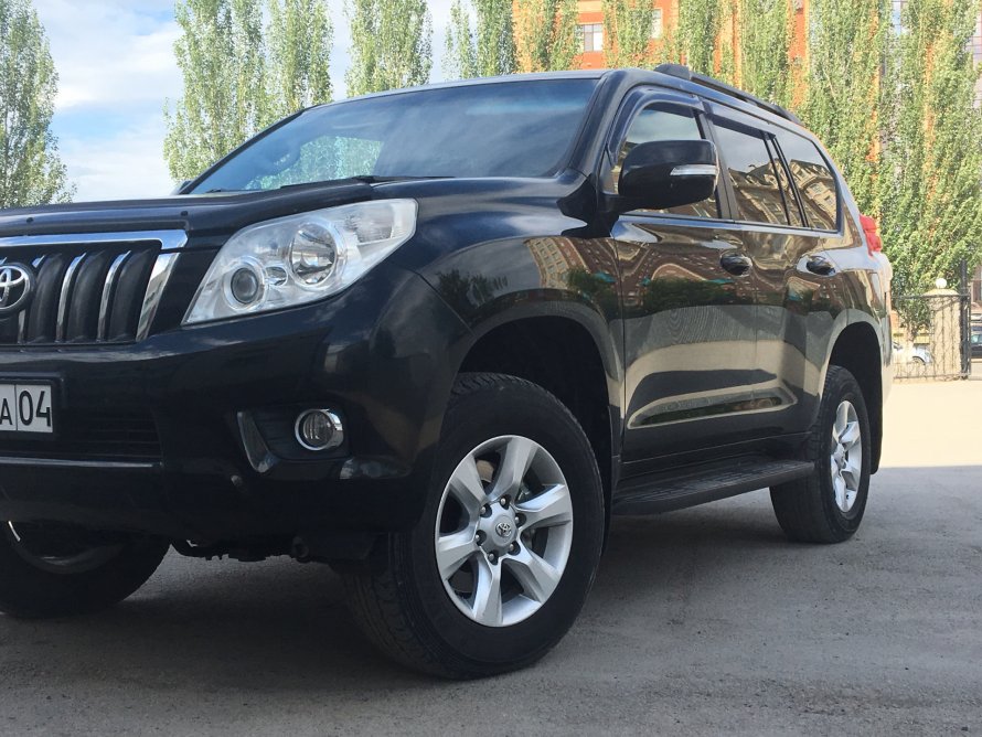 Toyota Land Cruiser Prado Блэк Оникс