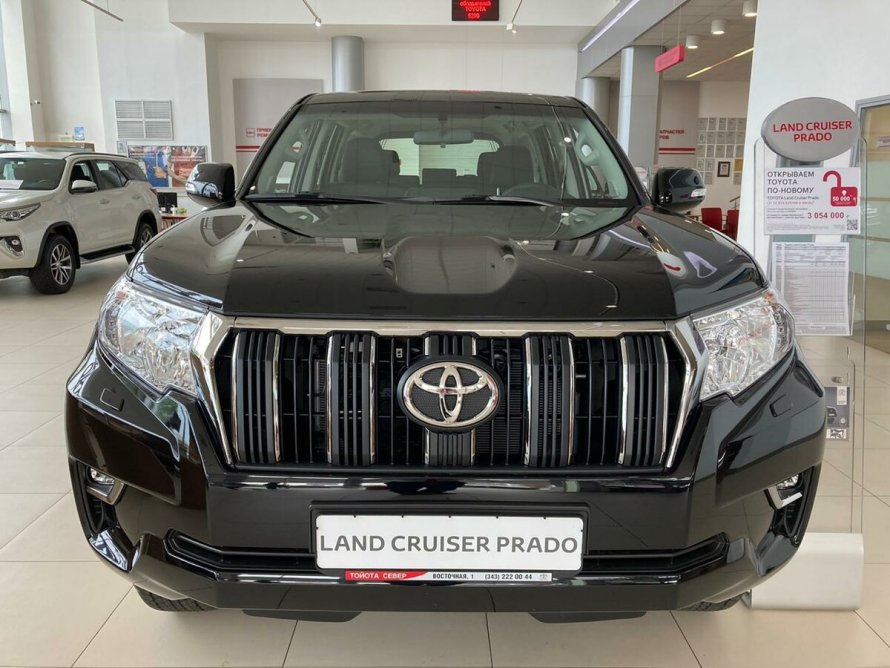 Toyota Land Cruiser Prado 150 2020 черный