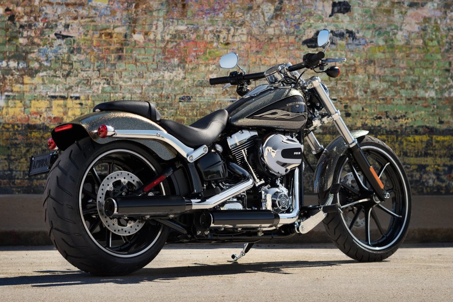 Мотоцикл Harley Davidson Breakout