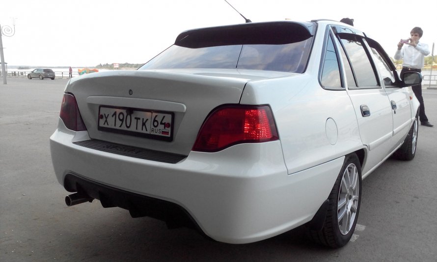 Daewoo Nexia n150 белая
