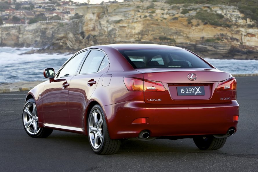 Lexus RS 250