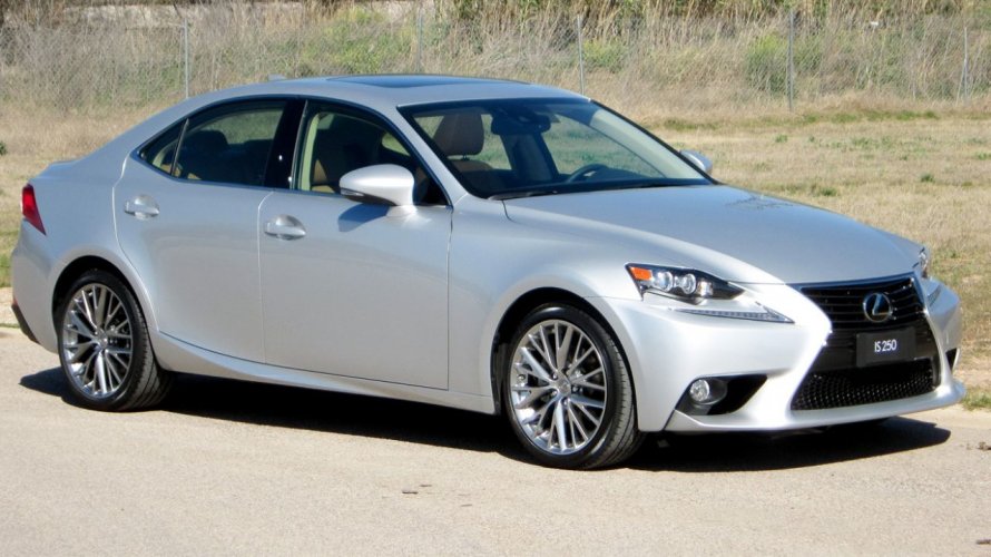 Lexus is 250 2014