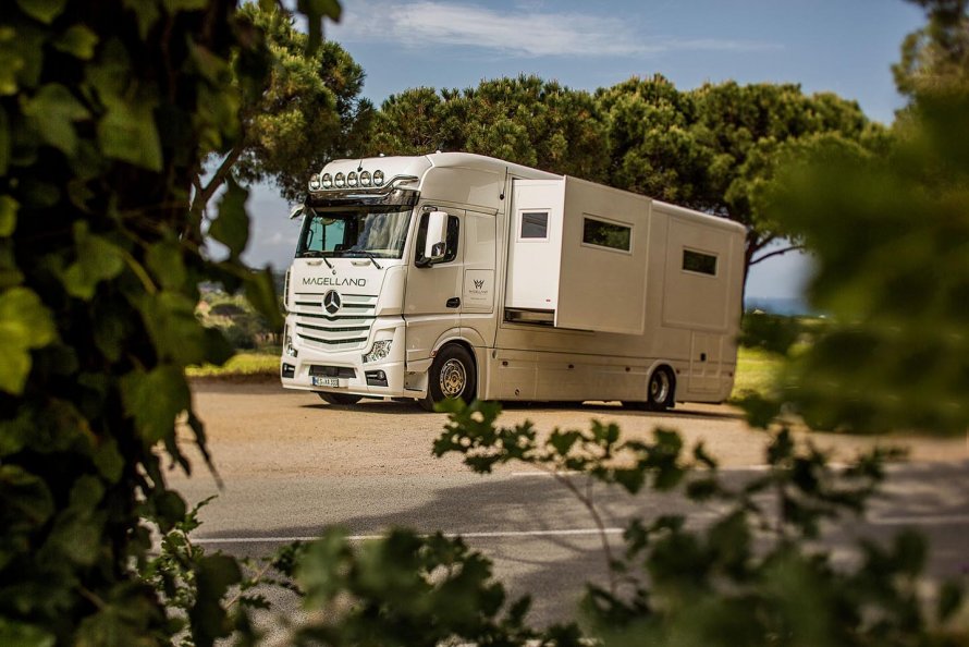 Автодом Mercedes Actros