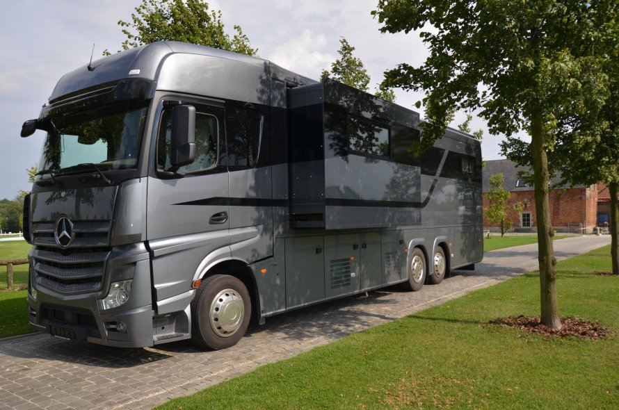Mercedes Benz Actros Motorhome