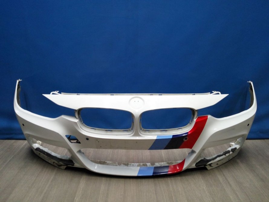 Бампер BMW f20