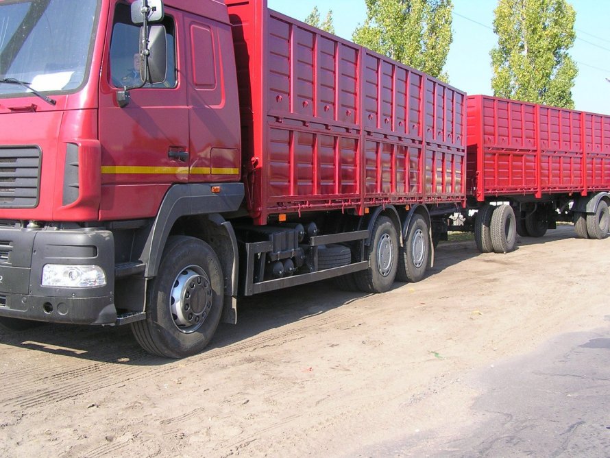 МАЗ 856103
