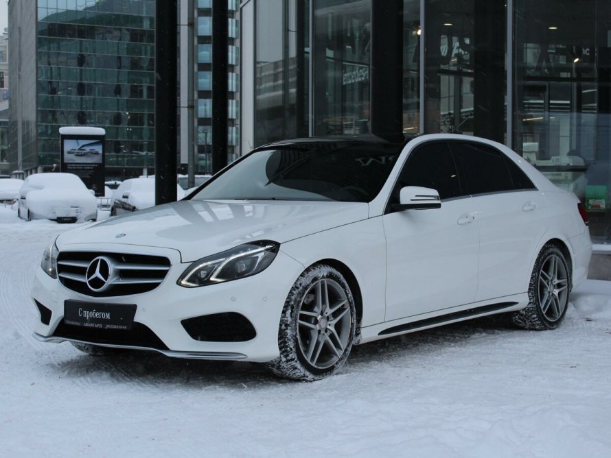 Mercedes Benz e class w212 белая