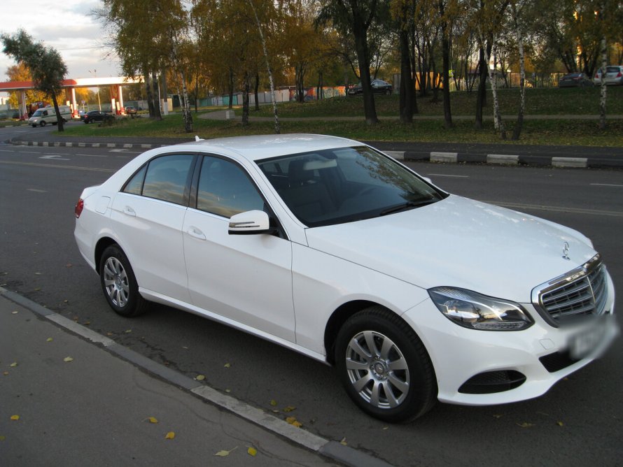 Mercedes w212 белый