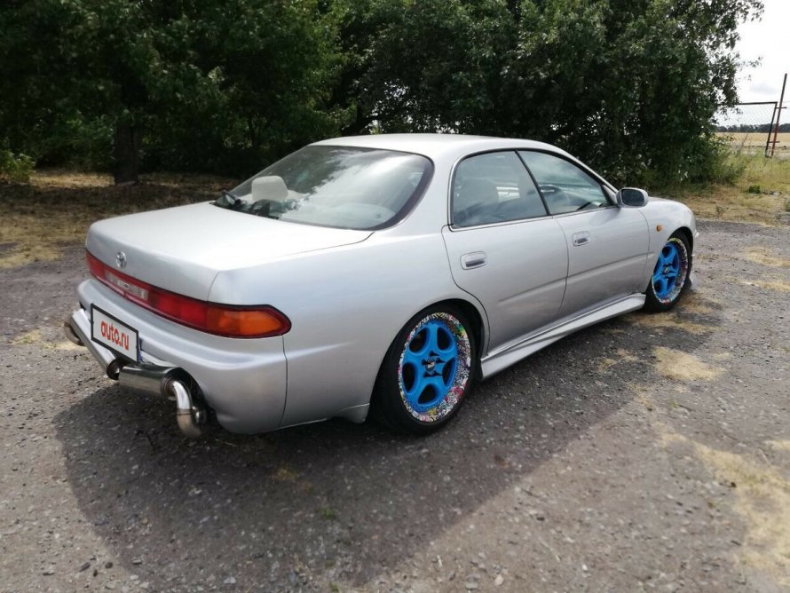Toyota Carina ed 200