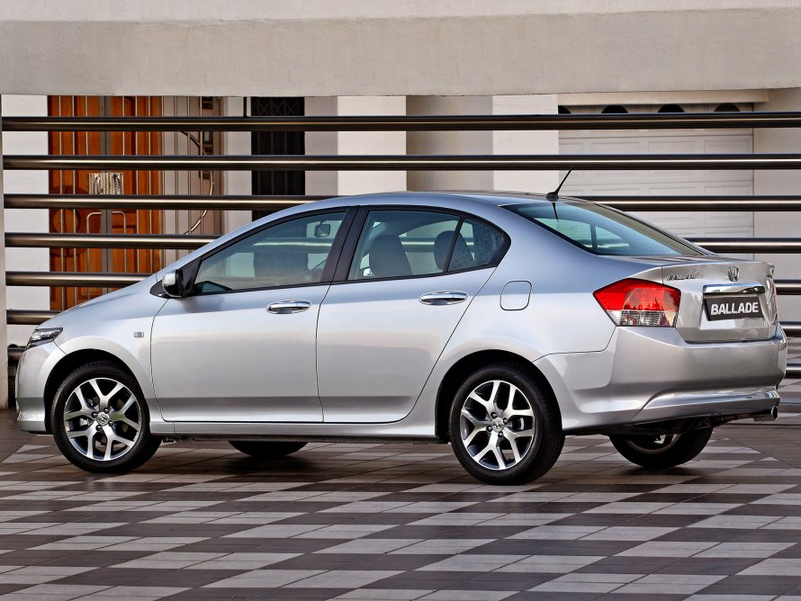 Honda Ballade 2011