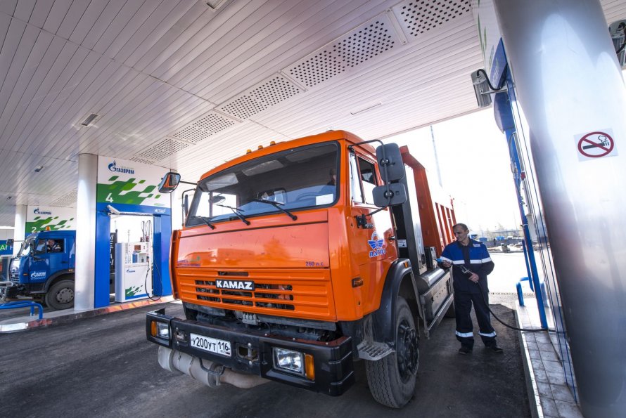КАМАЗ 6520 на газу