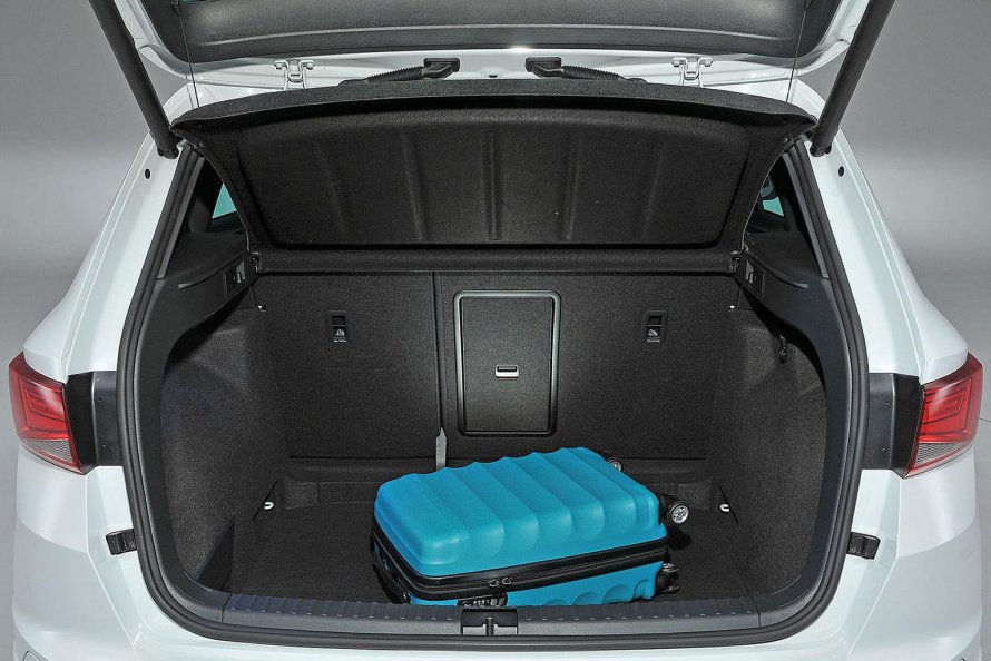 Skoda Karoq салон багажника