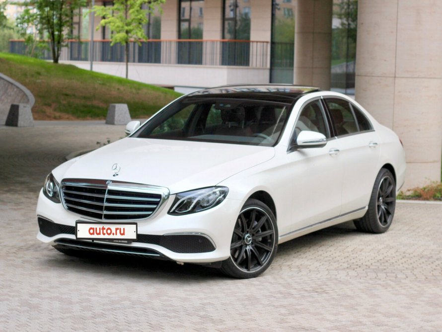 Мерседес Бенц w213