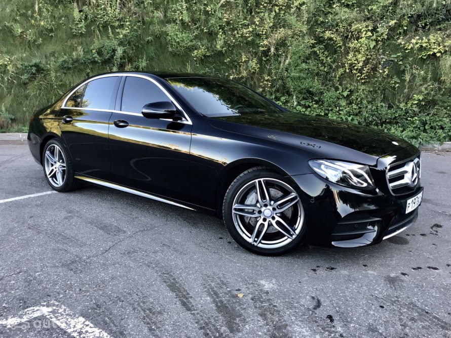 Е213 Мерседес AMG салон