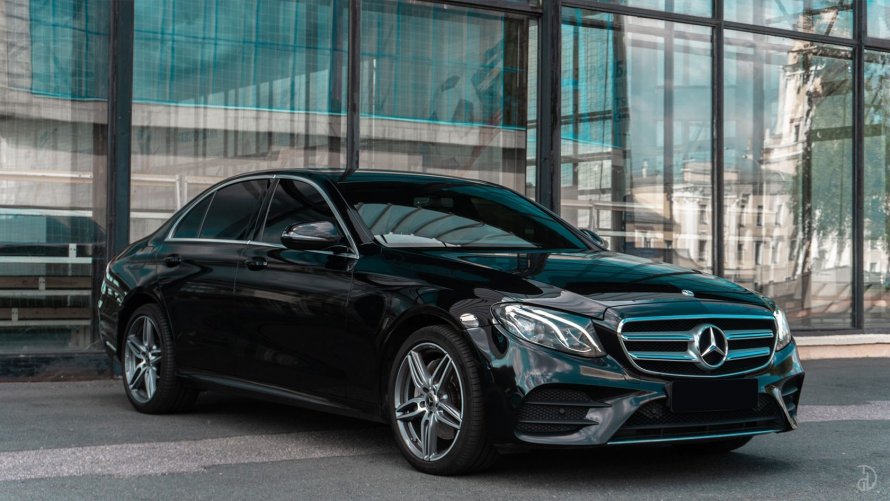 Mercedes Benz e 213