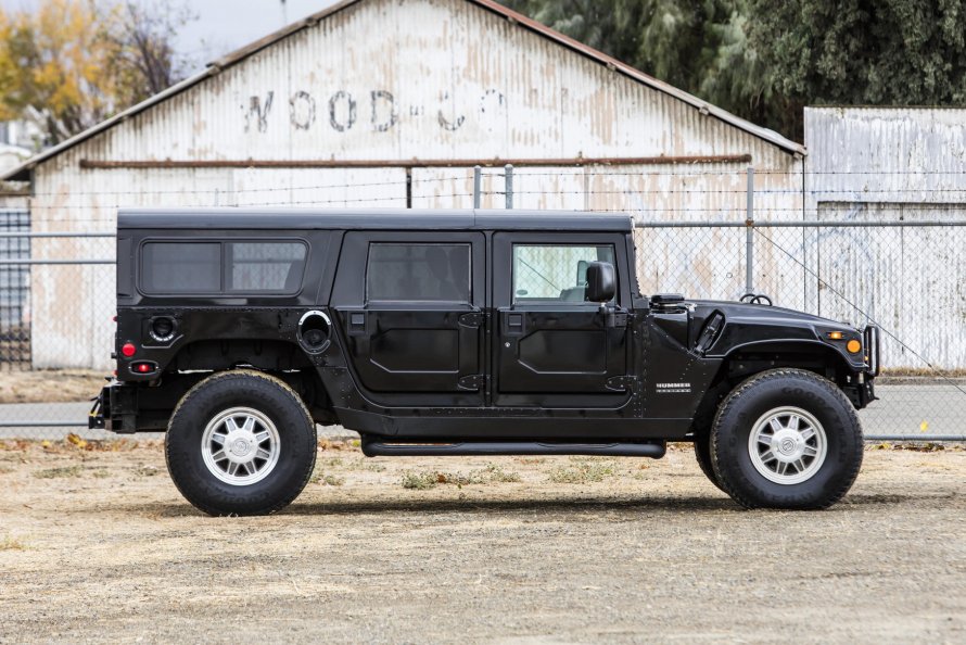 GMC Hummer ev SUV