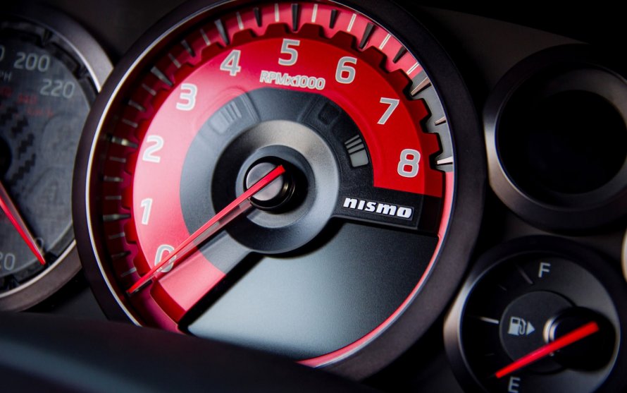 Nissan GTR Nismo спидометр