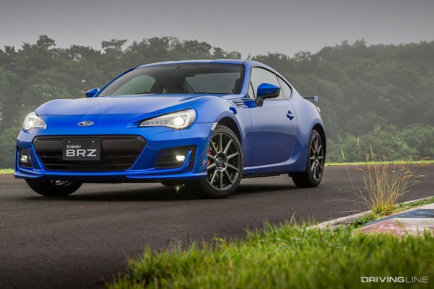Субару спортивная модель BRZ