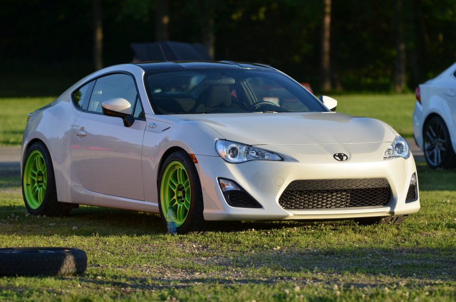 Subaru BRZ И Toyota
