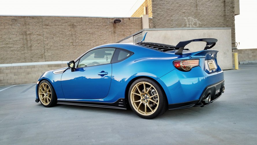 Subaru BRZ И Toyota gt 86