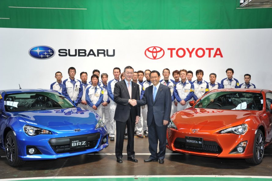 Subaru BRZ И Toyota