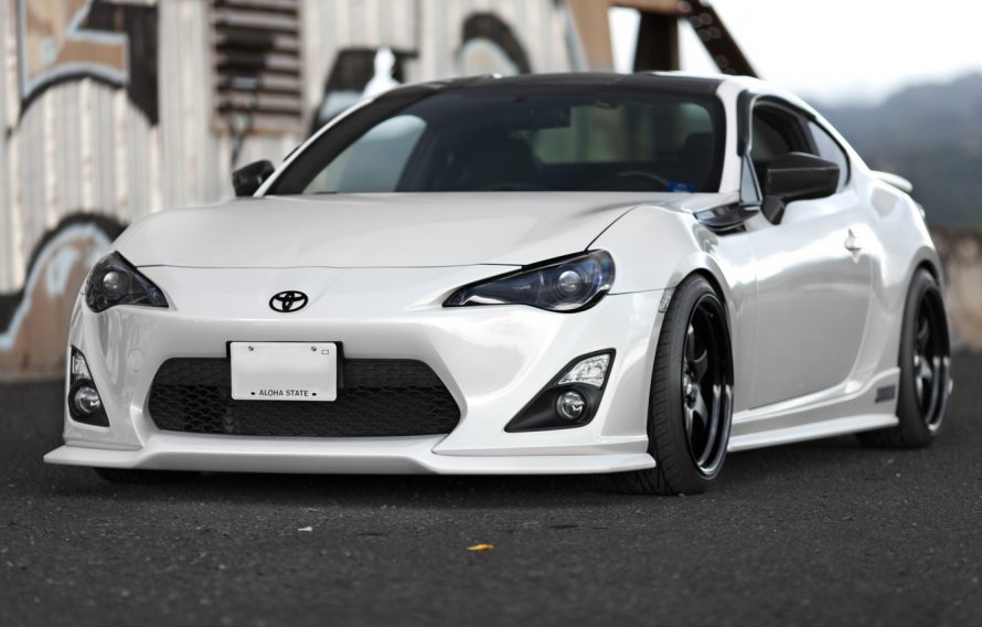 Toyota v12