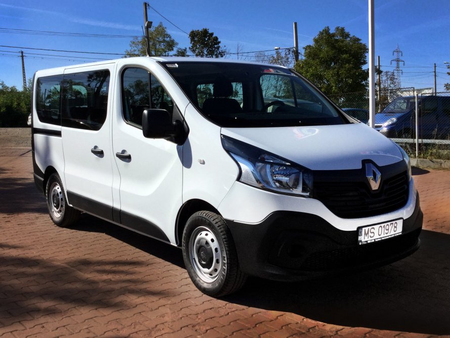 Renault Trafic пассажирский
