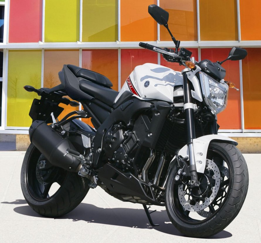 БМВ r1200st