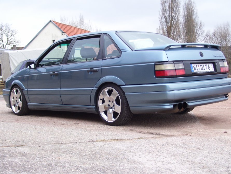 Passat b3 седан на 17