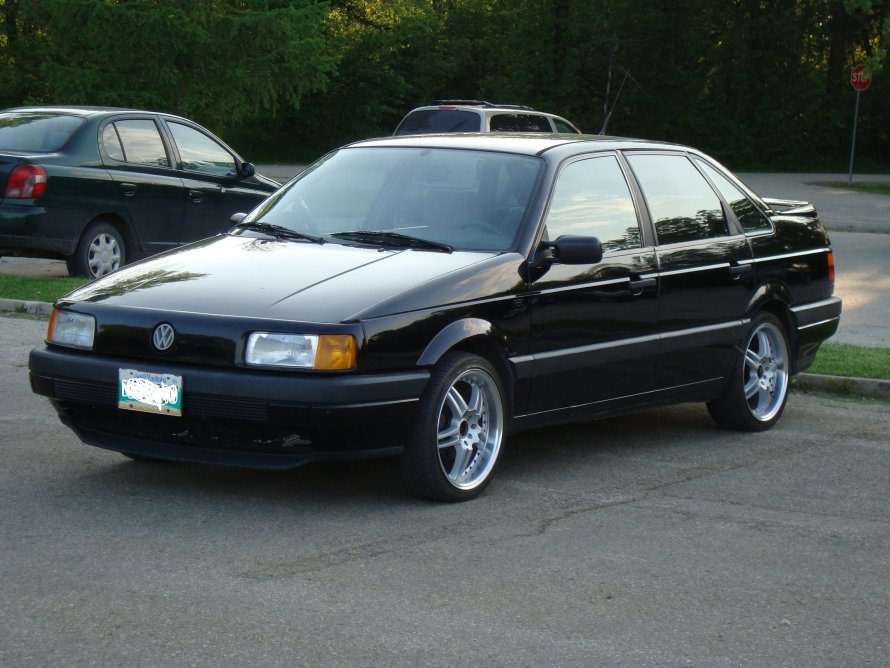 Volkswagen Passat 1992 седан
