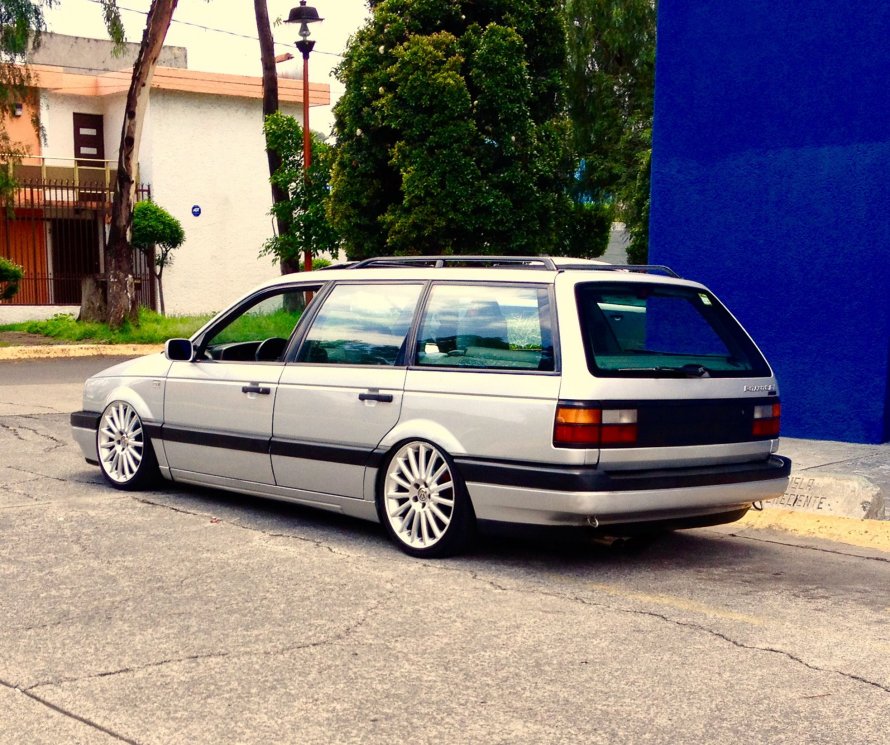 VW Passat b3 stance