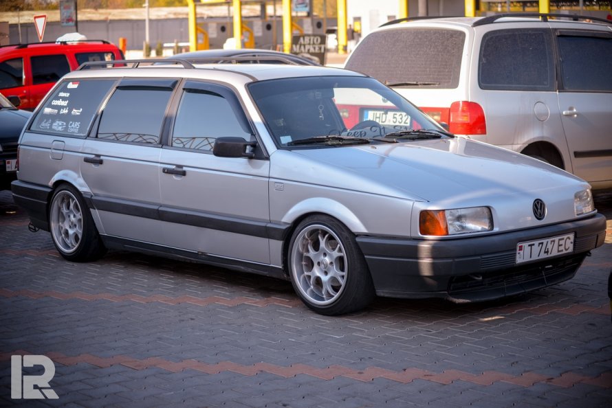 VW Passat variant b3 stance
