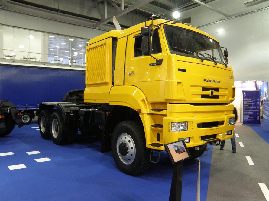 КАМАЗ-65226 (6x6)