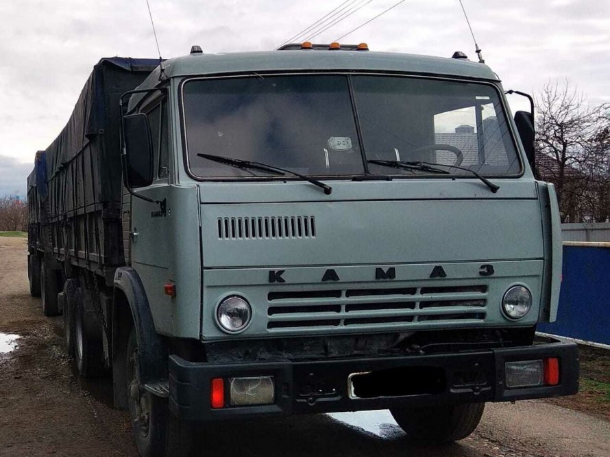 Бортовой грузовик КАМАЗ 5320