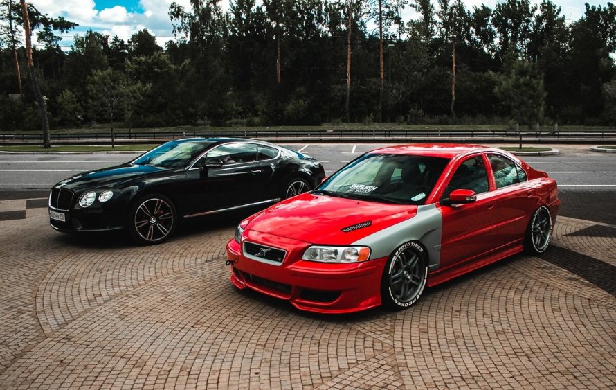 Volvo s60r Red
