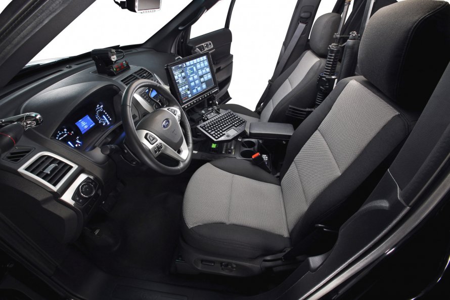 Ford Explorer Police Interceptor салон