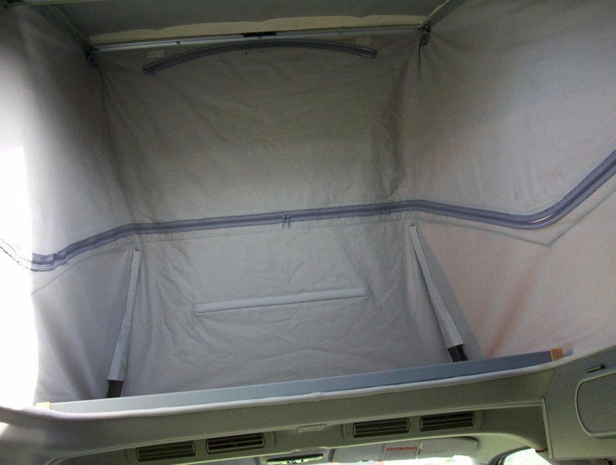 Mazda Bongo Friendee палатка