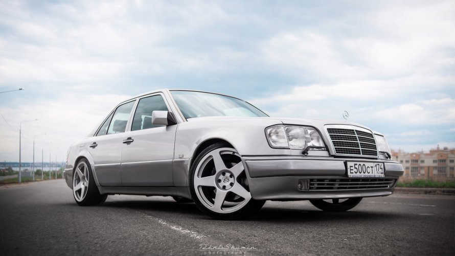 Мерседес Бенц w124 e500